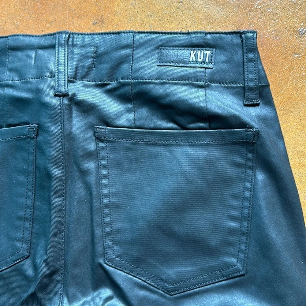 NWT Kut From the Kloth Vegan leather pant. Size 2 - Picture 5 of 5